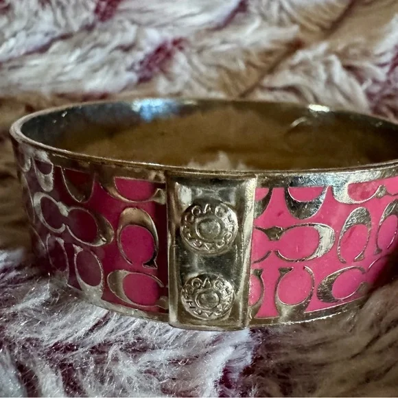 Coach Pink and Silver EUC Bracelet with Geometric Floral Design - Picture 1 of 3